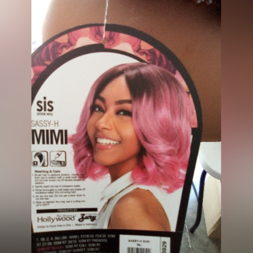 Wigs - Picture 6 of 7